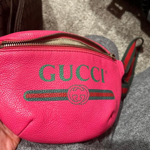 Gucci Fanny Pack Pink - Picture 5 of 5